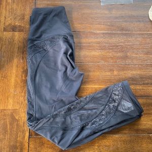 lululemon cropped leggings